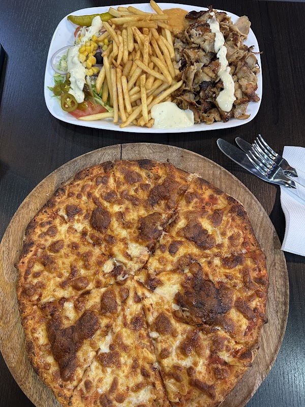 Liam food pizza kebab thumbnail 3
